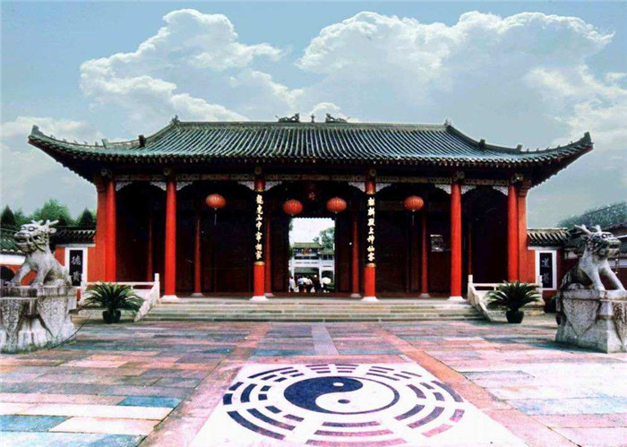 2025龙虎山漫游手册：藏在丹霞里的道文化，附超全门票与行程攻略,1000019677.jpg,户外,龙虎山,自驾游,山水文化,江西龙虎山,江西,第5张